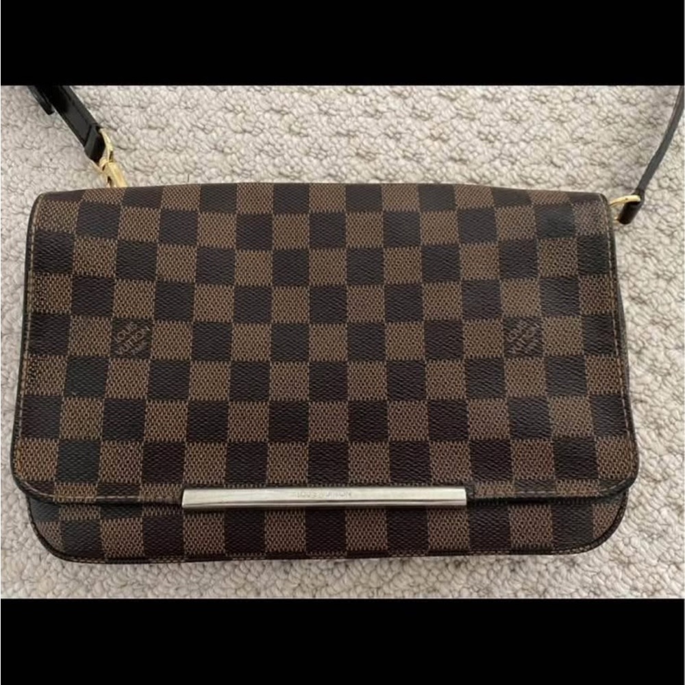 Louis Vuitton Hoxton PM